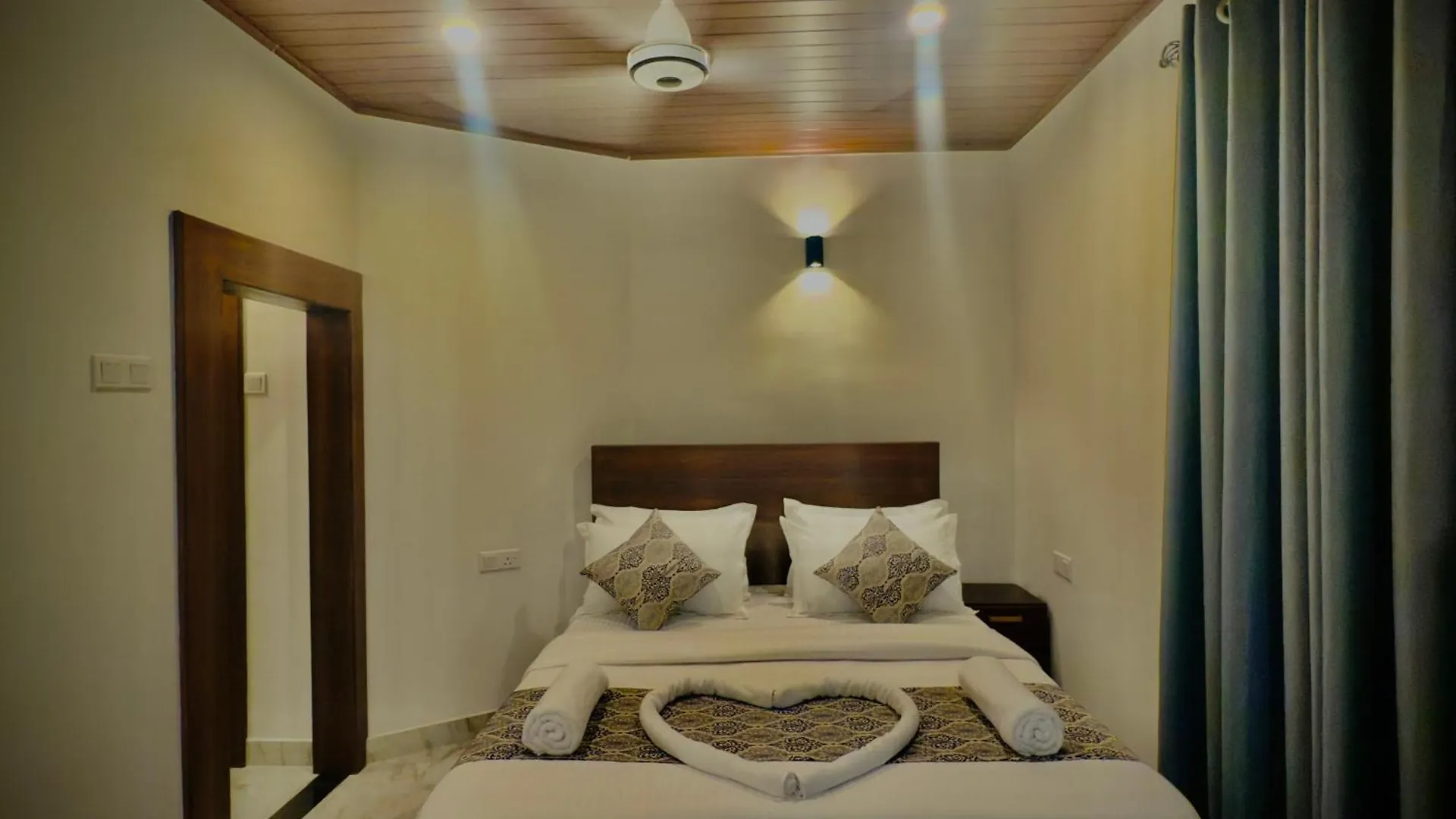 Aloe Transit Hotel Katunayake