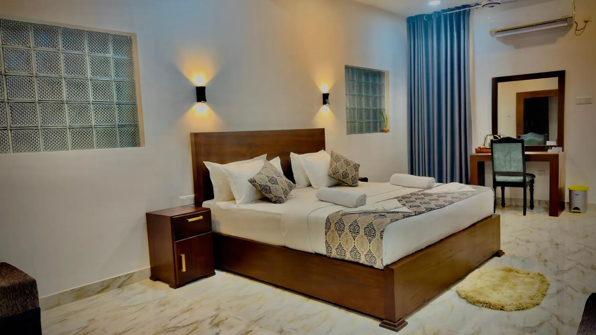 Aloe Transit Hotel Katunayake