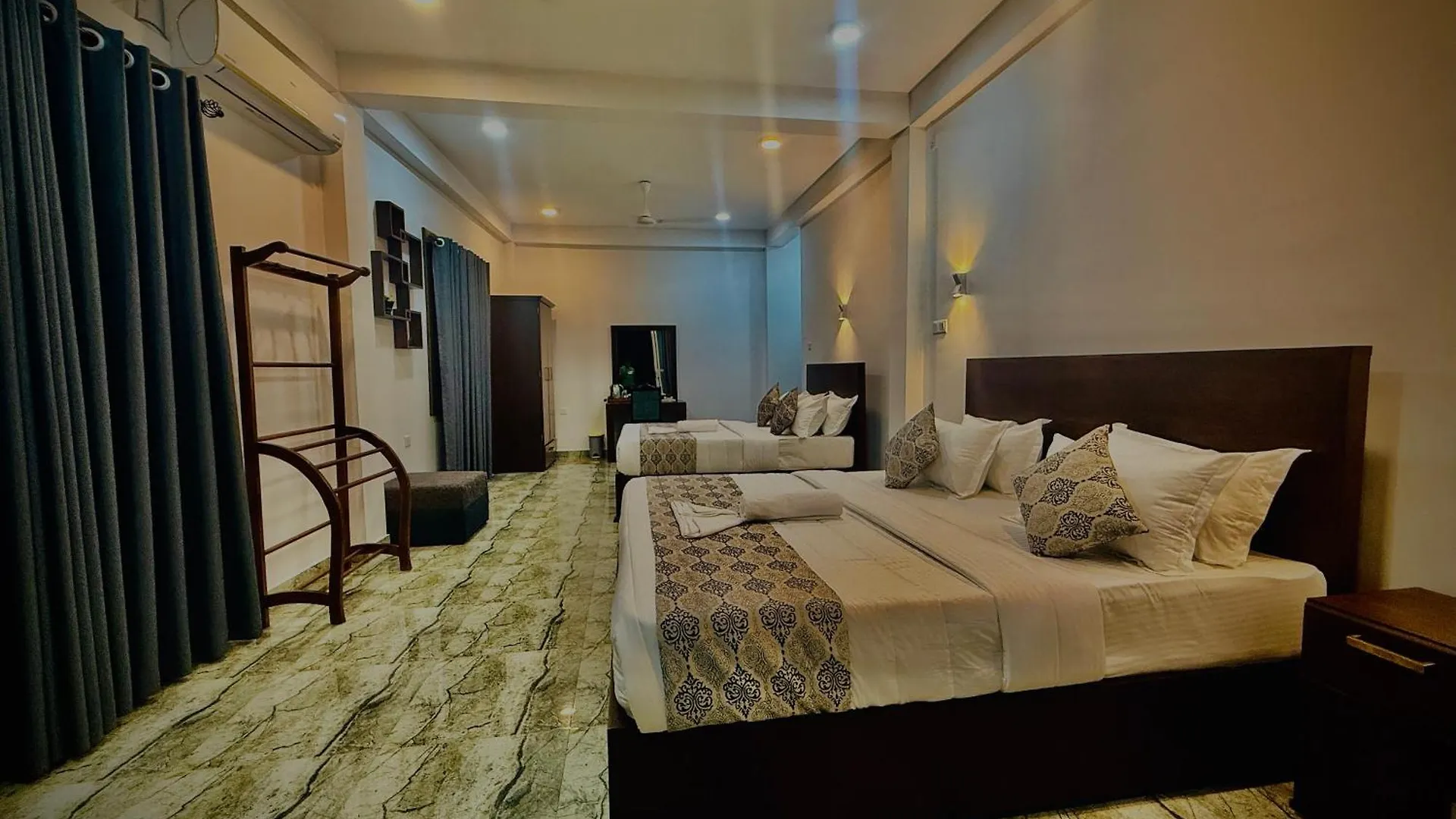 Aloe Transit Hotel Katunayake