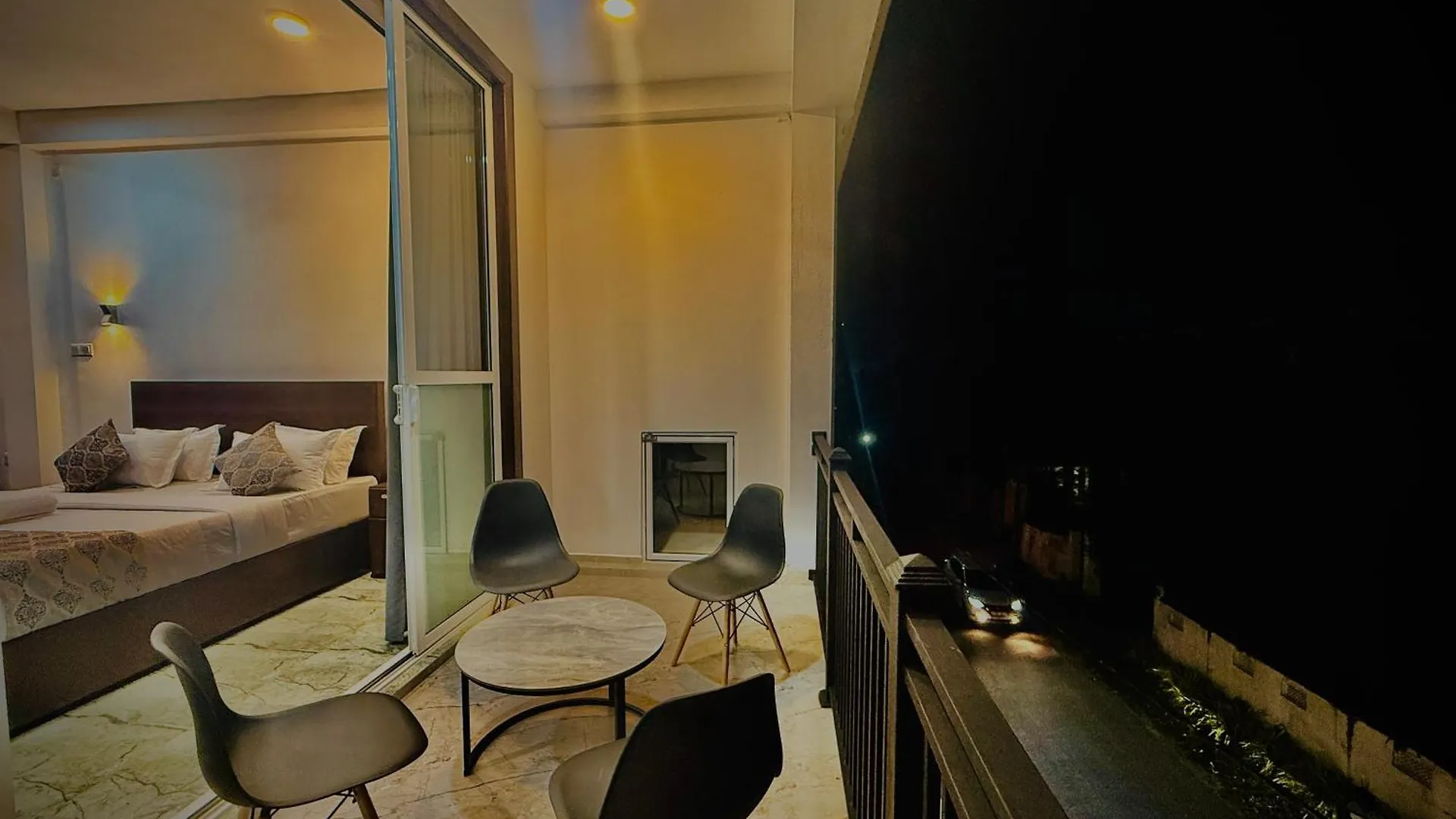 Aloe Transit Hotel Katunayake